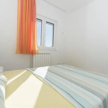 Apartment Geraeumige Mit Grill Und Meerblick *